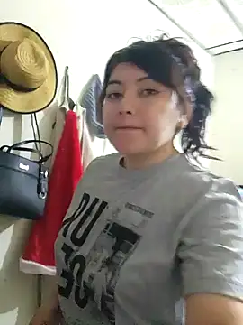 Snapshot of Sakura_0505 chatting on December 27, 5:09 am Sakura 0505 online show from December 27, 5:09 am