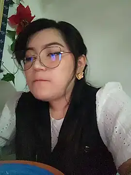 Snapshot of Sakura_0505 chatting on January 3, 10:40 pm Sakura 0505 online show from January 3, 10:40 pm