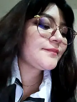 Snapshot of Sakura_0505 chatting on February 6, 2:11 am Sakura 0505 online show from February 6, 2:11 am