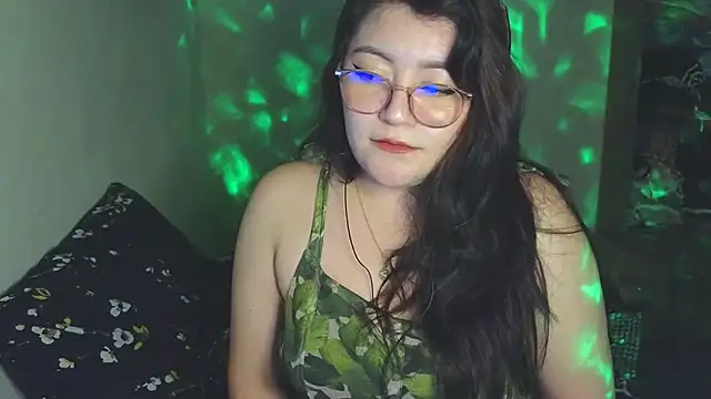 Snapshot of Sakura_0505 chatting on March 9, 1:46 am Sakura 0505 online show from March 9, 1:46 am