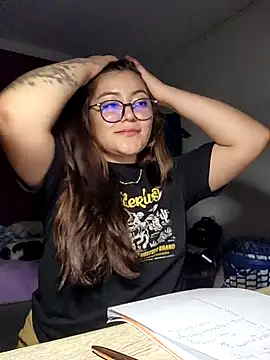 Snapshot of Sakura_0505 chatting on October 18, 1:08 am Sakura 0505 online show from October 18, 1:08 am