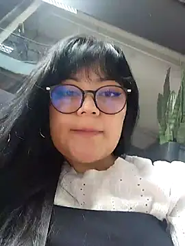 Snapshot of Sakura_0505 chatting on November 15, 8:38 pm Sakura 0505 online show from November 15, 8:38 pm