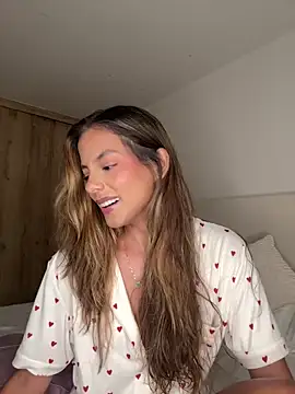 Bella cutte  online show from November 6, 1:17 am