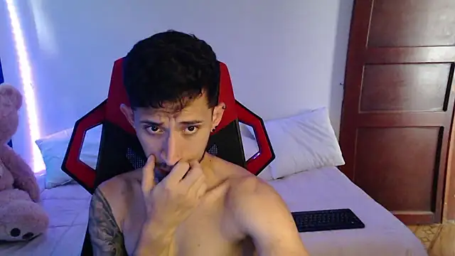 stevenSEX123 online show from December 1, 7:58 pm