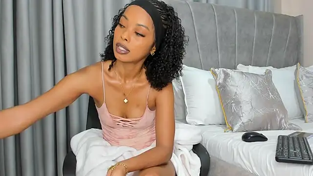 thee sexy goddess online show from September 16, 3:07 am