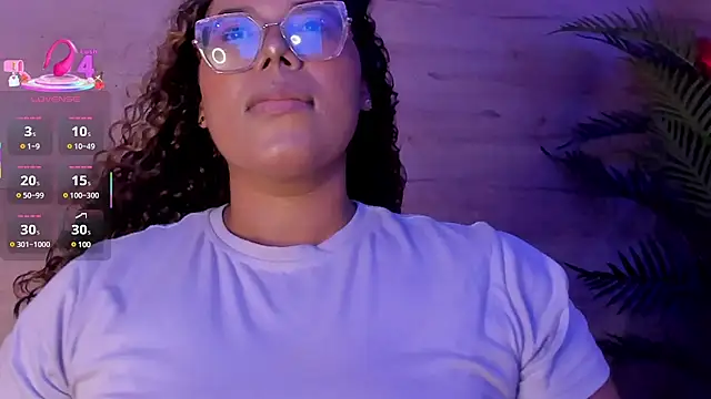 Snapshot of _nickypurple_ chatting on March 4, 12:01 pm nickypurple online show from March 4, 12:01 pm