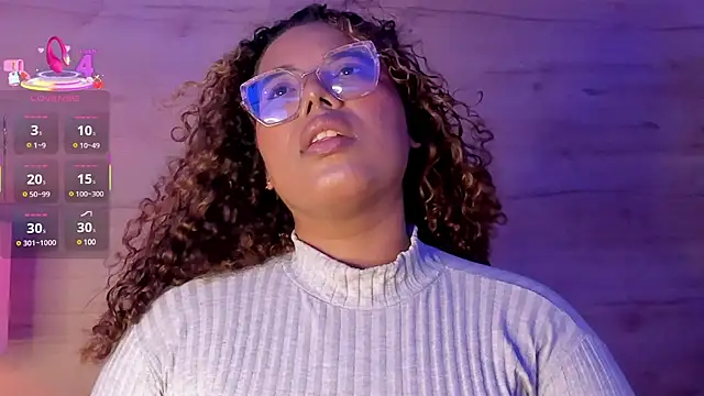 Snapshot of _nickypurple_ chatting on March 11, 12:06 pm nickypurple online show from March 11, 12:06 pm