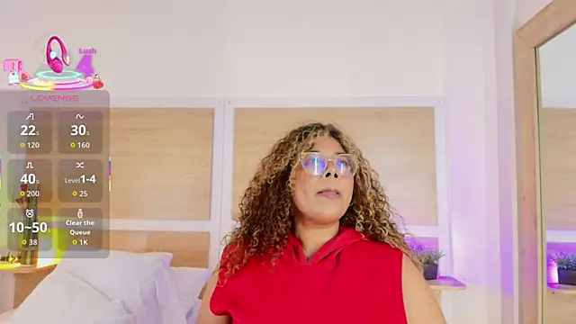 Snapshot of _nickypurple_ chatting on October 27, 7:18 pm nickypurple online show from October 27, 7:18 pm