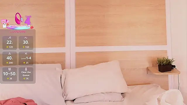 Snapshot of _nickypurple_ chatting on November 14, 7:12 pm nickypurple online show from November 14, 7:12 pm