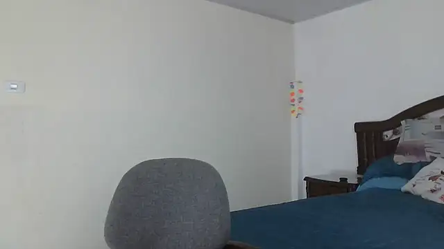 Snapshot of ruby-milf1 chatting on December 13, 8:47 pm ruby-milf1 online show from December 13, 8:47 pm