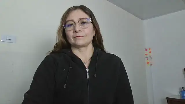 Snapshot of ruby-milf1 chatting on January 25, 10:18 pm ruby-milf1 online show from January 25, 10:18 pm