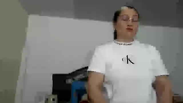 Snapshot of ruby-milf1 chatting on September 23, 12:46 am ruby-milf1 online show from September 23, 12:46 am