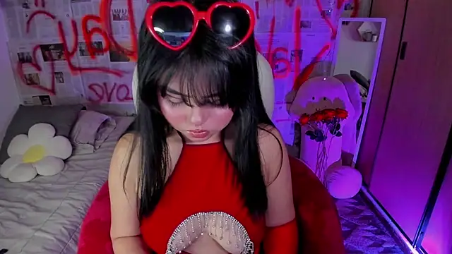 Snapshot of damn_that_booty chatting on February 14, 11:10 am damn that booty online show from February 14, 11:10 am