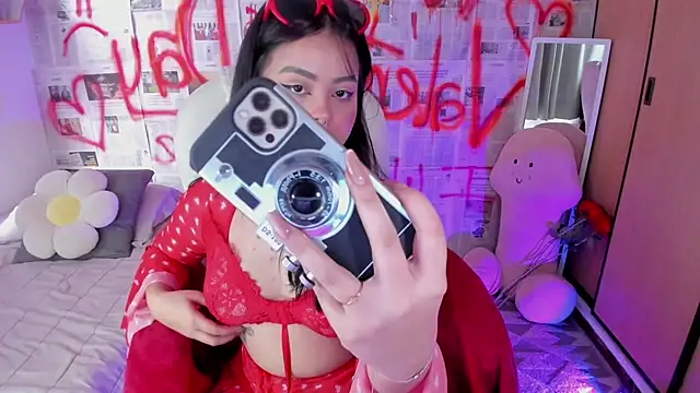 Snapshot of damn_that_booty chatting on February 16, 2:00 pm damn that booty online show from February 16, 2:00 pm