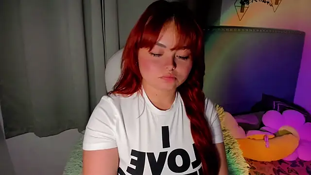 Snapshot of damn_that_booty chatting on October 2, 2:29 am damn that booty online show from October 2, 2:29 am