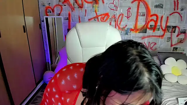 Snapshot of bigbooty-30 chatting on February 16, 1:14 am bigbooty-30 online show from February 16, 1:14 am