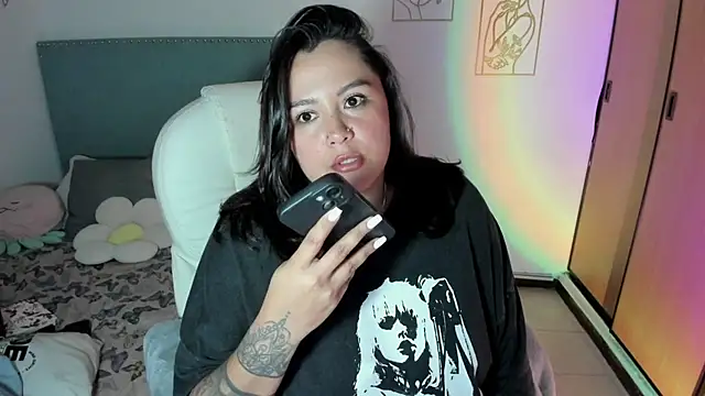 Snapshot of bigbooty-30 chatting on November 27, 1:07 am bigbooty-30 online show from November 27, 1:07 am