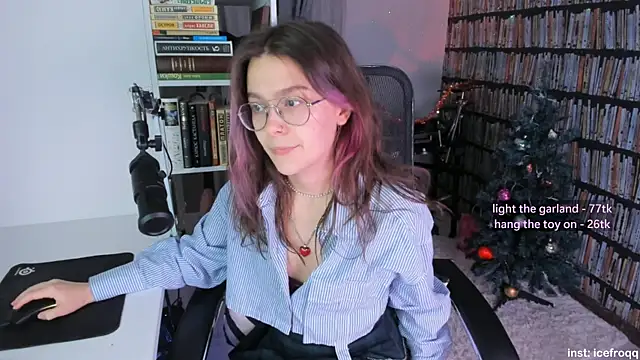 icefroqq online show from December 30, 6:05 pm