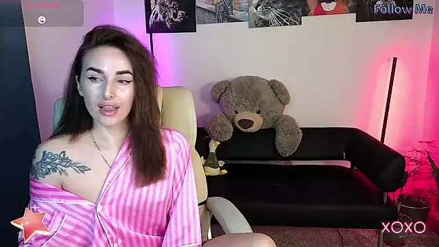 xx adrihanna xx online show from February 11, 6:44 pm