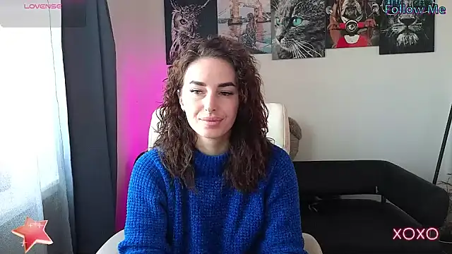 xx adrihanna xx online show from February 17, 7:26 am