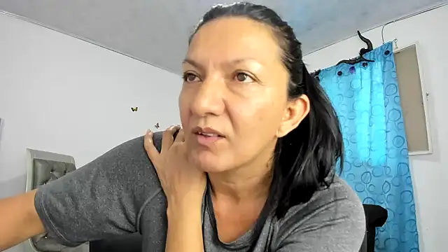 Angelblue  online show from January 2, 9:28 pm