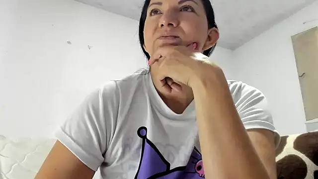 Angelblue  online show from October 14, 1:34 pm