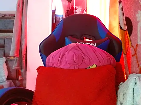 coral1727 online show from February 4, 6:49 pm