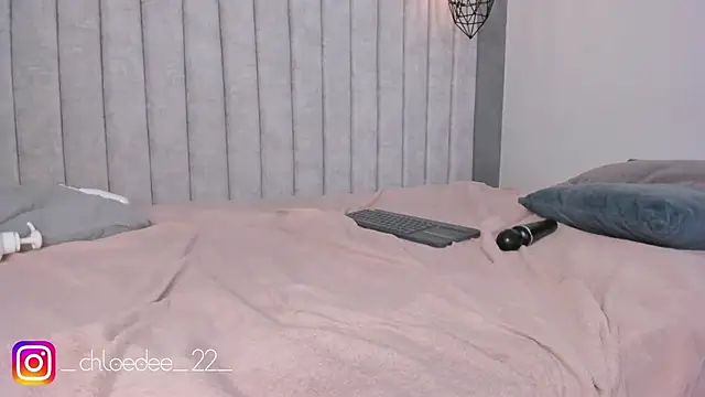 chloe d online show from February 2, 5:59 pm