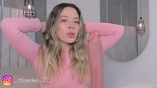 chloe d online show from February 12, 2:43 pm