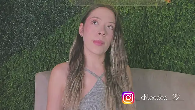 chloe d online show from September 15, 12:05 pm