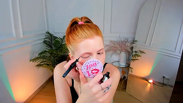 Mira  Blush online show from November 30, 8:46 pm