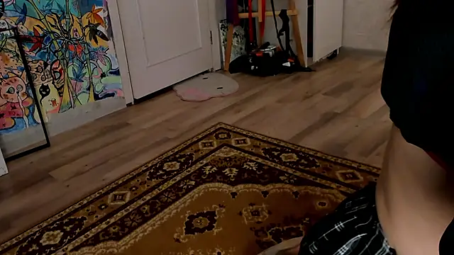 Sunny Mouse  online show from March 12, 5:07 pm