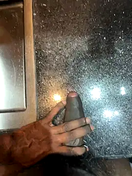 Yurt000 online show from November 19, 8:09 pm