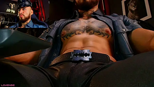 billyMayer  online show from November 20, 7:13 pm