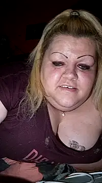 ducicsajsziii online show from December 9, 7:06 am