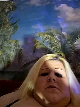 ducicsajsziii online show from February 9, 12:08 pm