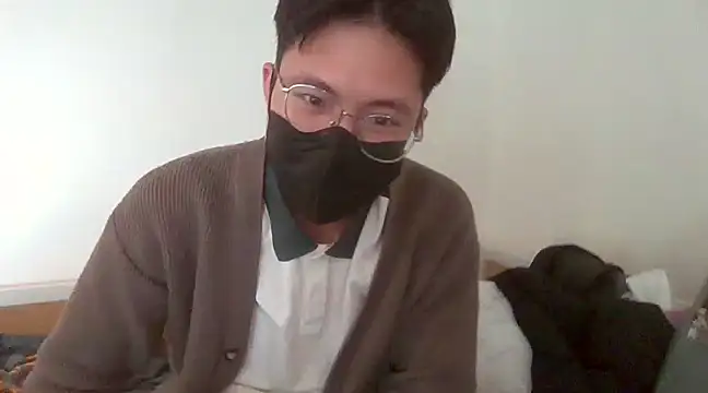 Gwencloudy online show from January 1, 8:45 am