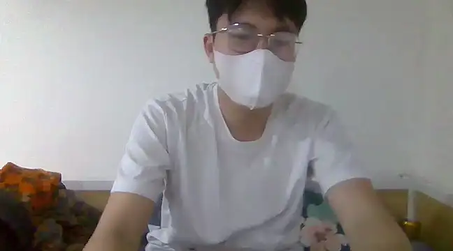 Gwencloudy online show from February 28, 1:58 pm