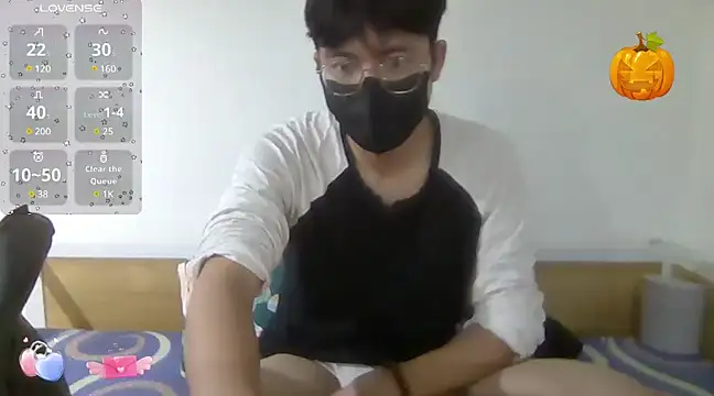 Gwencloudy online show from March 17, 9:01 am