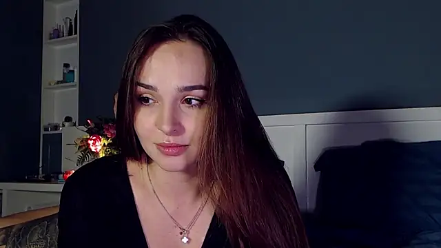 Snapshot of MeIisaLove chatting on December 5, 1:49 pm MeIisaLove online show from December 5, 1:49 pm