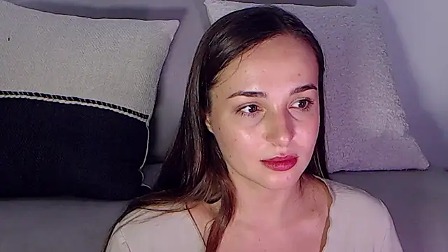 Snapshot of MeIisaLove chatting on February 3, 5:14 pm MeIisaLove online show from February 3, 5:14 pm