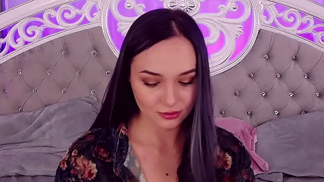 Snapshot of MeIisaLove chatting on March 6, 7:10 pm MeIisaLove online show from March 6, 7:10 pm