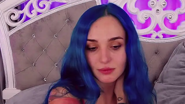 Snapshot of MeIisaLove chatting on March 15, 3:29 am MeIisaLove online show from March 15, 3:29 am