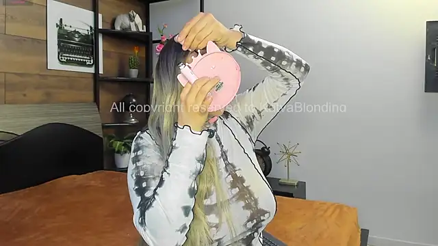 KatyaBlonding online show from October 8, 1:53 pm