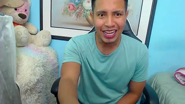 Luciana and Neitan online show from March 3, 10:42 pm