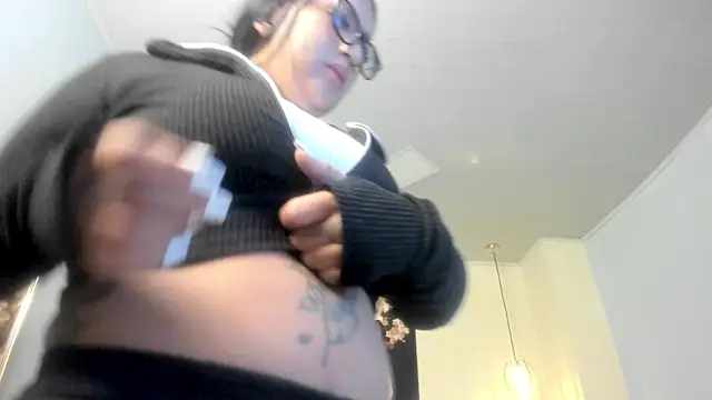 ayshel   online show from February 27, 5:24 am