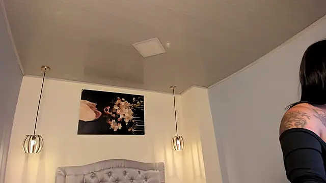 ayshel   online show from March 19, 4:03 am