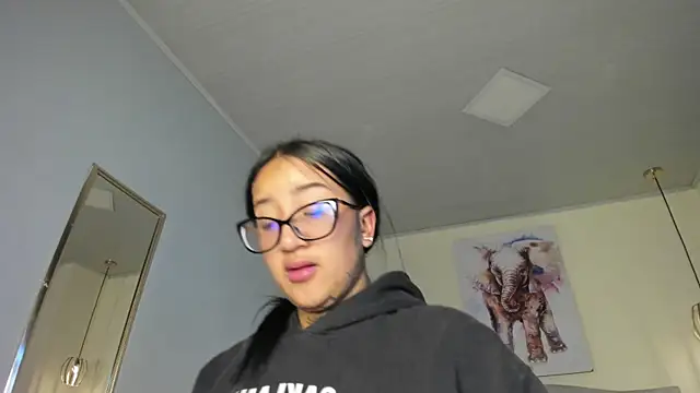 ayshel   online show from November 1, 4:14 am