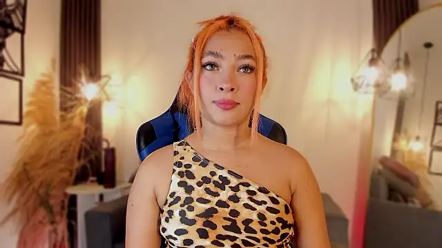 valerycolins online show from December 7, 9:55 pm