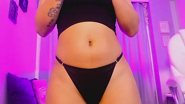 CoralineRicce  online show from December 12, 4:59 am